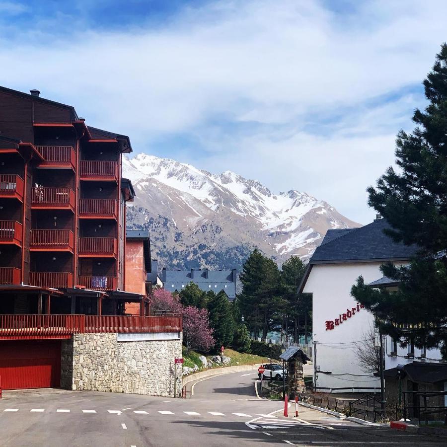 Apartamentos Formigal - Admite Mascotas - מראה חיצוני תמונה